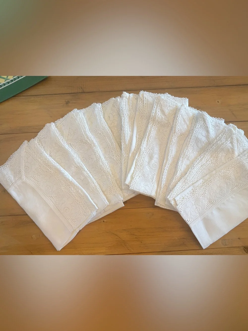 Set off 12 Vintage White Linen Napkins Lace Trim 20” Wedding Cottage Napkins